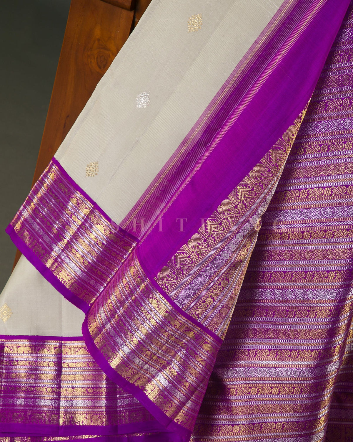 Vishitrang Grey Kanjivaram Silk Sari KR-26-018