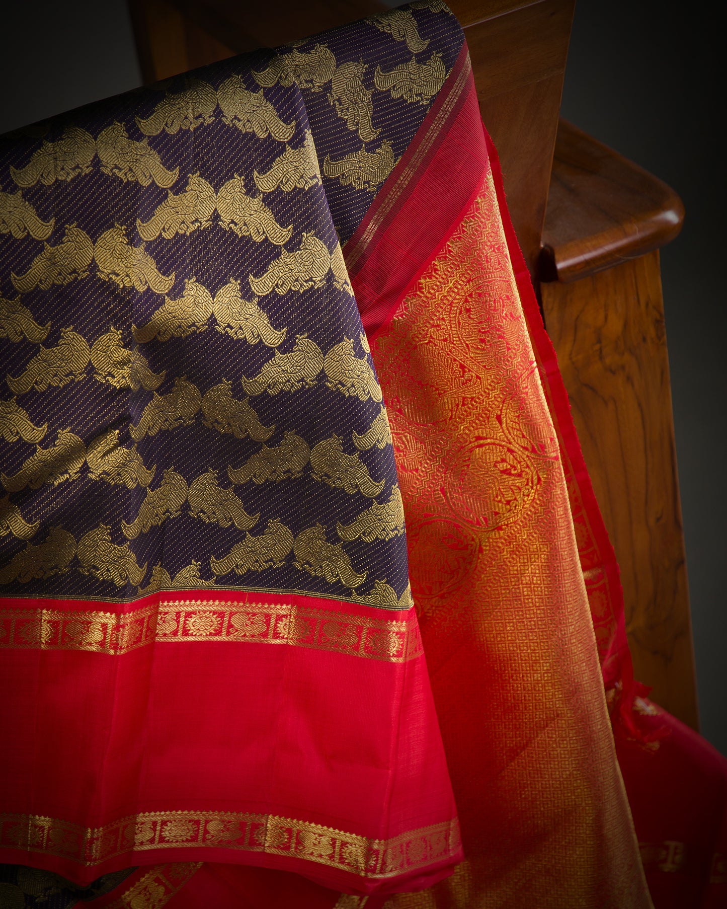 Vishitrang Navy Blue Kanjivaram Silk Sari KR-26-004