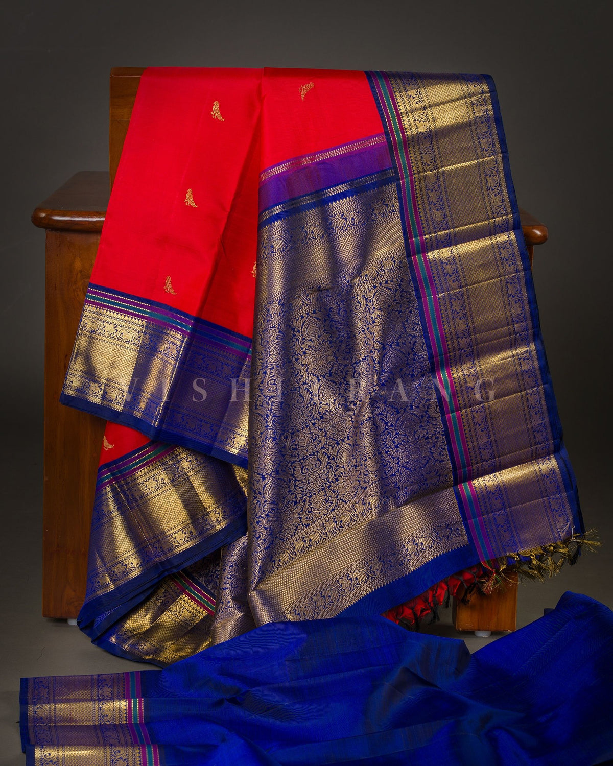 Vishitrang Red Kanjivaram Silk Sari KR-26-021