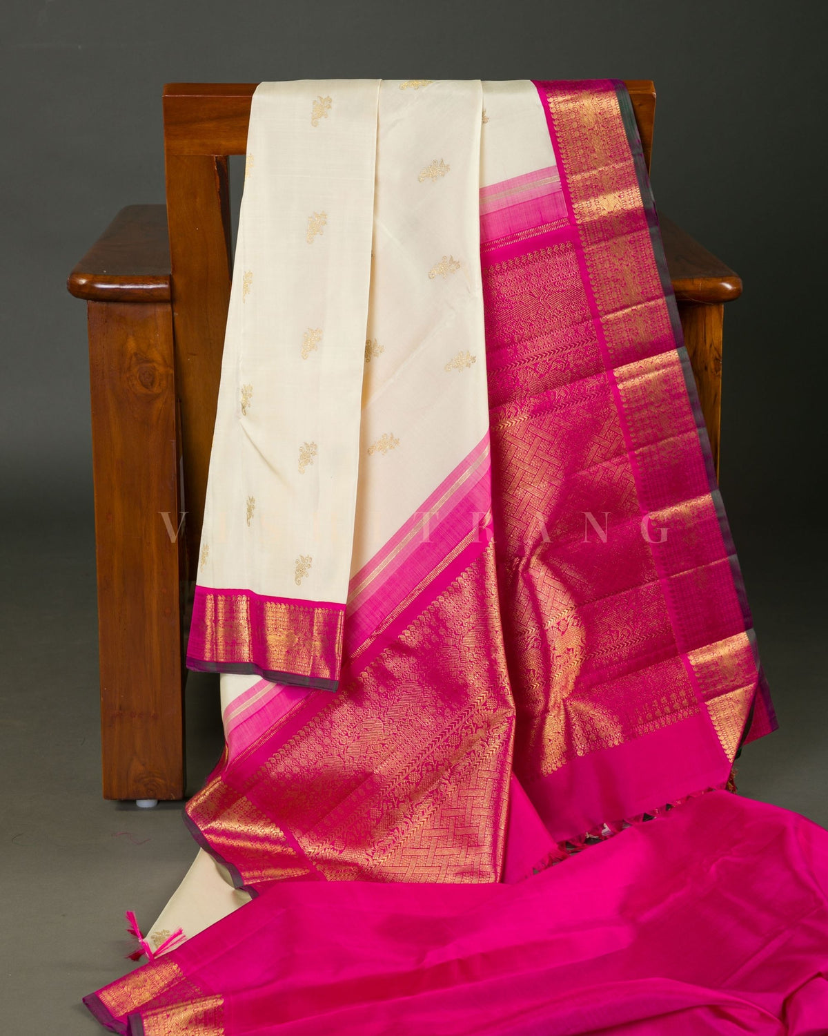 Vishitrang Off White Kanjivaram Silk Sari KR-26-013